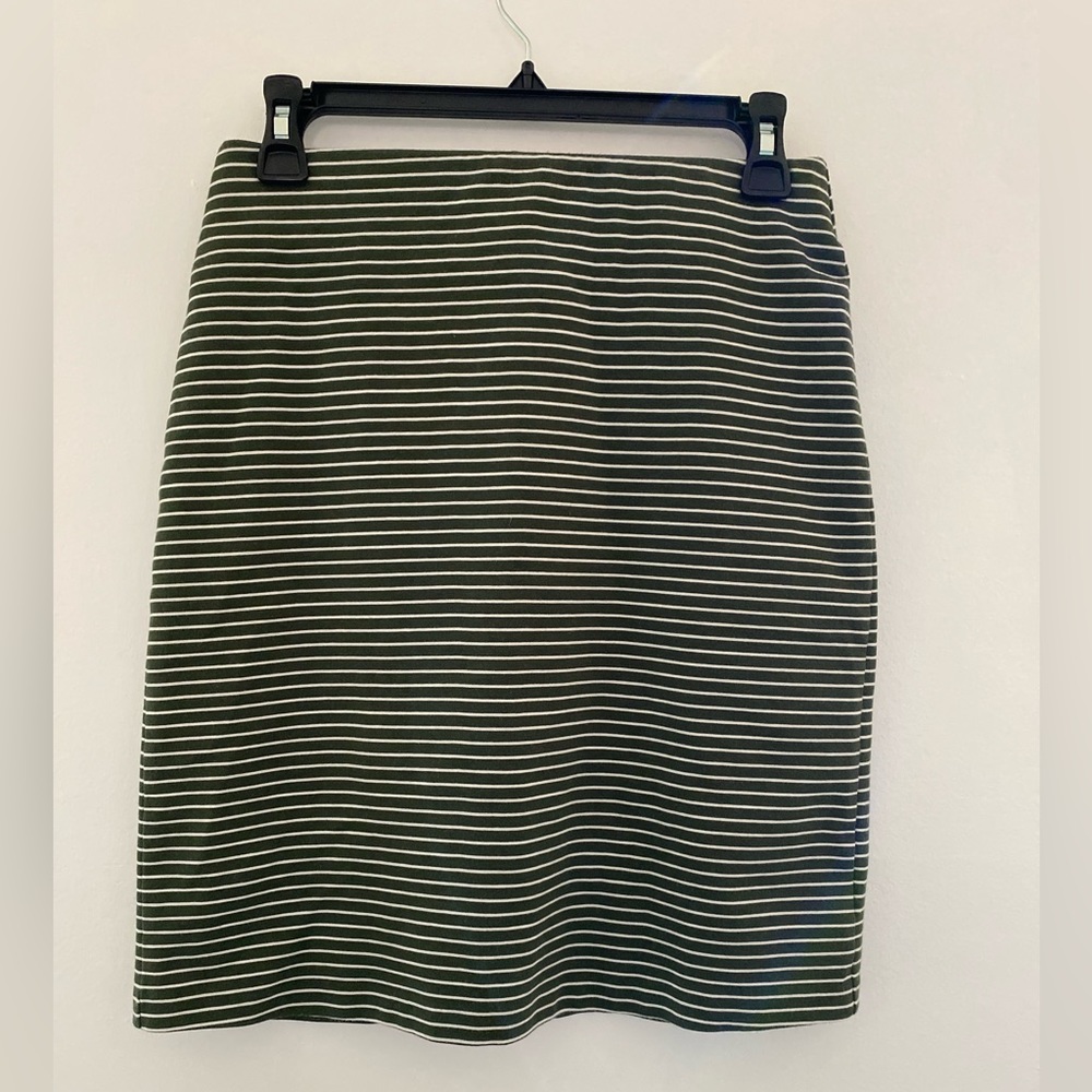 Forest green pencil skirt